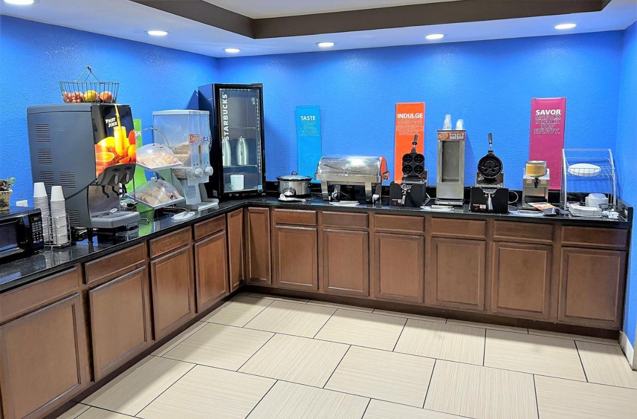 Travelodge By Wyndham Fort Wayne North Kültér fotó