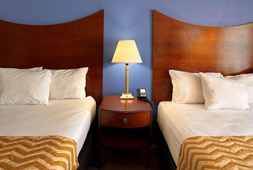 Travelodge By Wyndham Fort Wayne North Szoba fotó