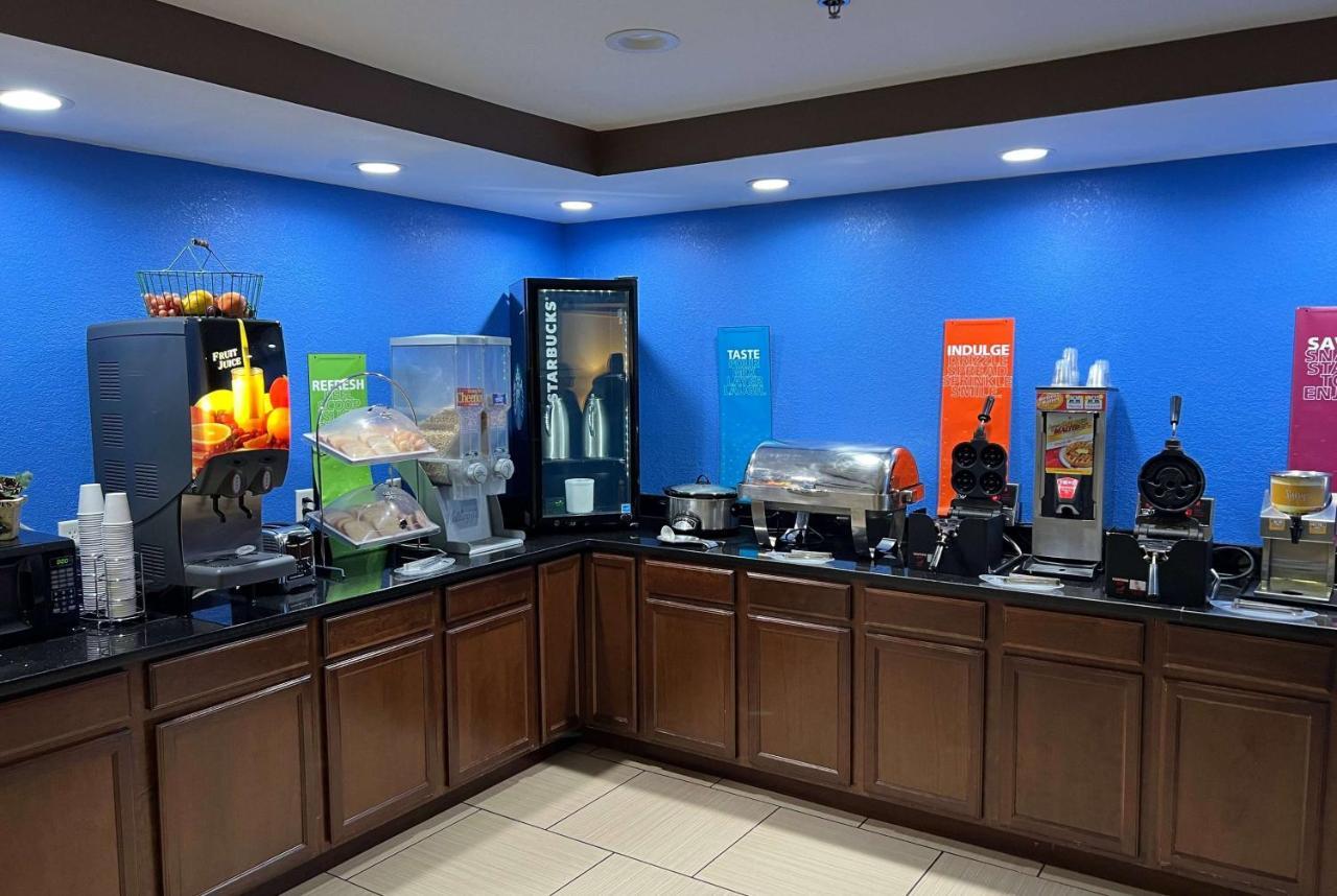 Travelodge By Wyndham Fort Wayne North Kültér fotó