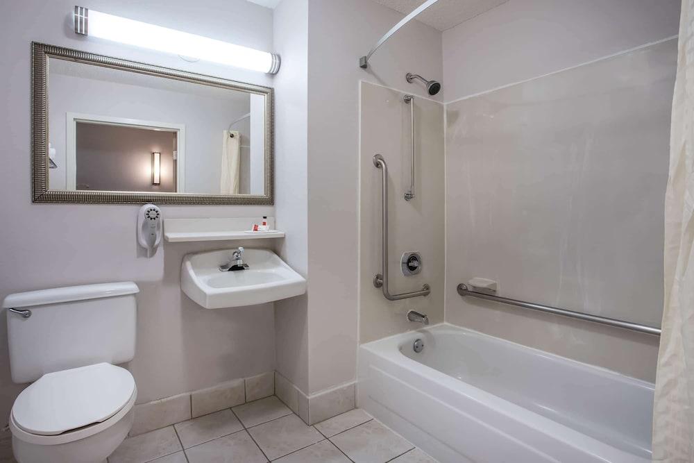 Travelodge By Wyndham Fort Wayne North Kültér fotó